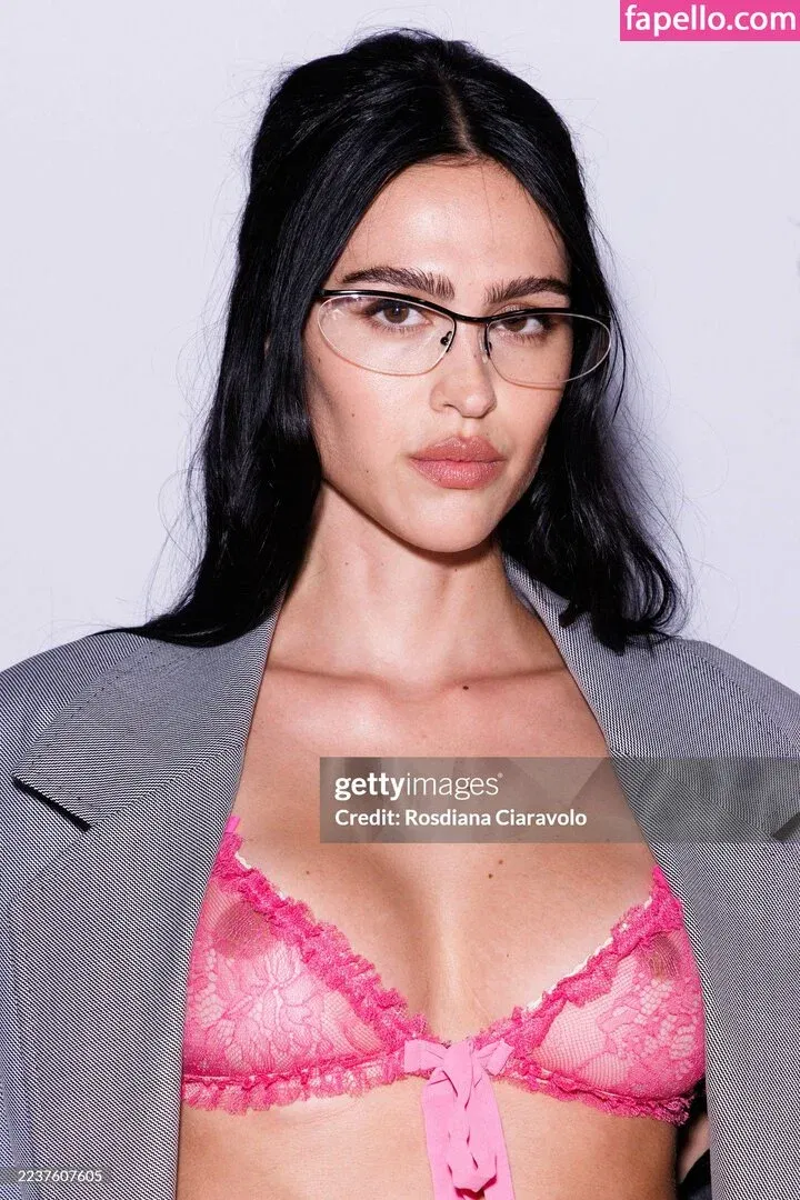 Amelia Gray Hamlin Onlyfans Photo Gallery 