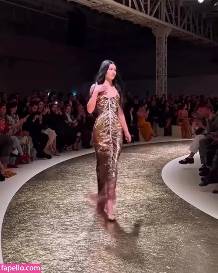 Amelia Gray Hamlin Onlyfans Photo Gallery 