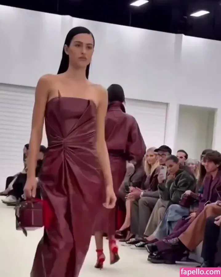 Amelia Gray Hamlin Onlyfans Photo Gallery 