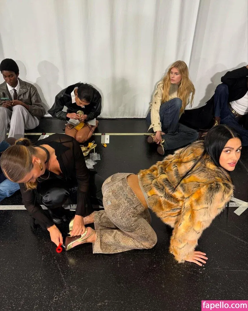 Amelia Gray Hamlin Onlyfans Photo Gallery 