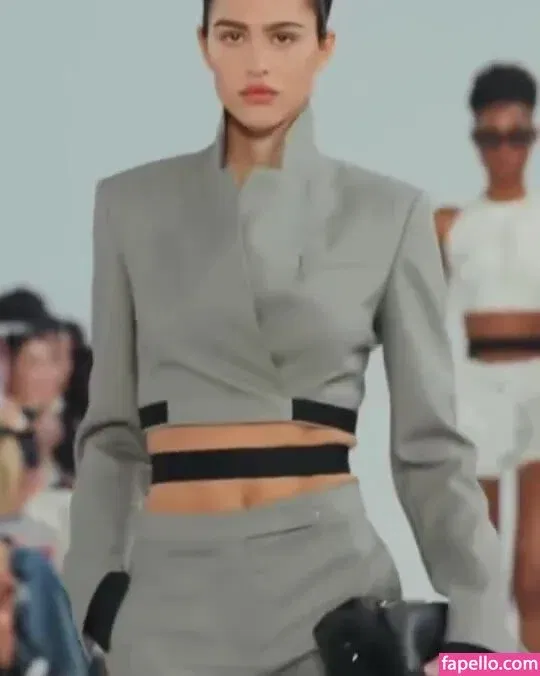 Amelia Gray Hamlin Onlyfans Photo Gallery 