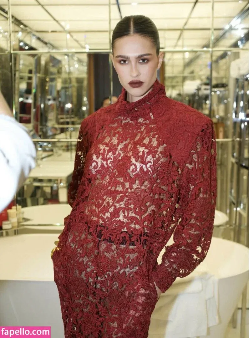 Amelia Gray Hamlin Onlyfans Photo Gallery 