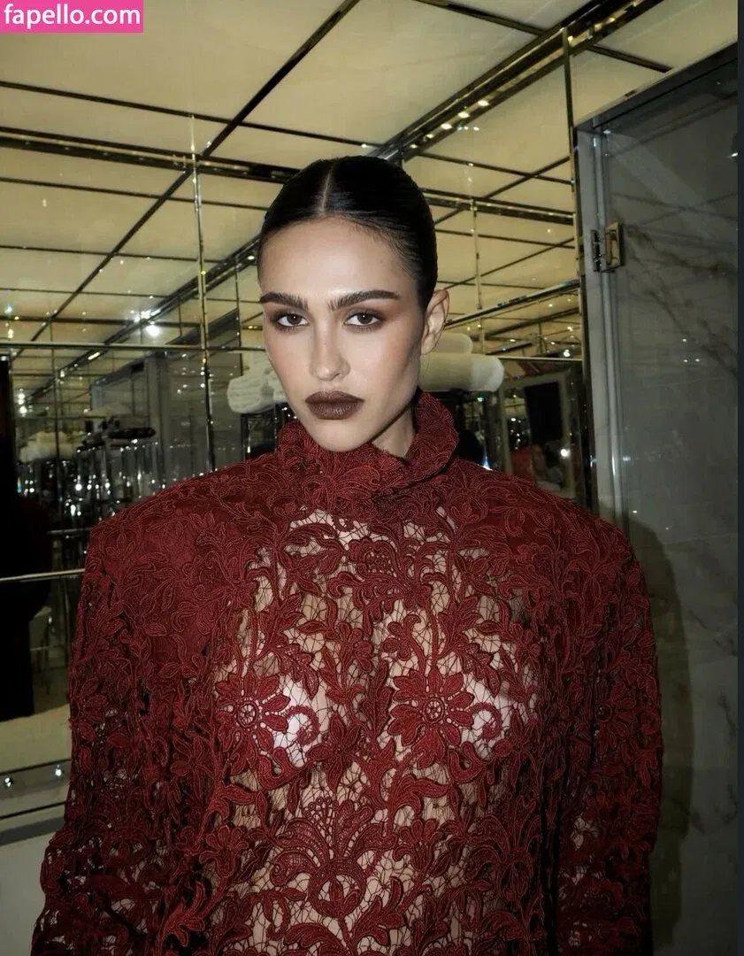 Amelia Gray Hamlin Onlyfans Photo Gallery 