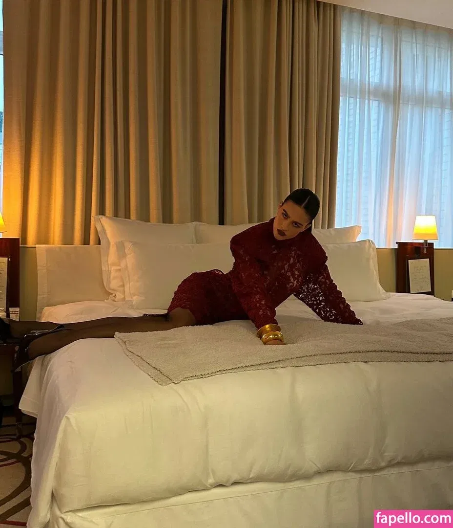 Amelia Gray Hamlin Onlyfans Photo Gallery 