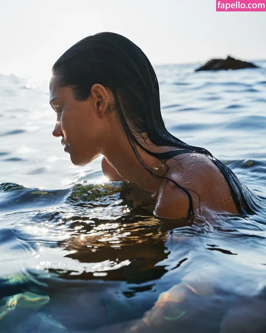 Amelia Gray Hamlin Onlyfans Photo Gallery 