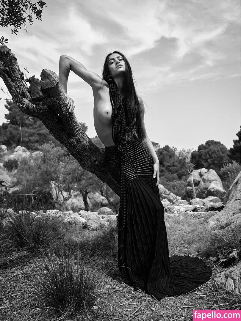 Amelia Gray Hamlin Onlyfans Photo Gallery 