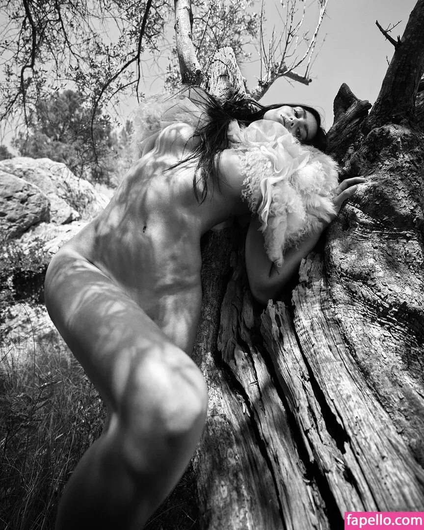 Amelia Gray Hamlin Onlyfans Photo Gallery 