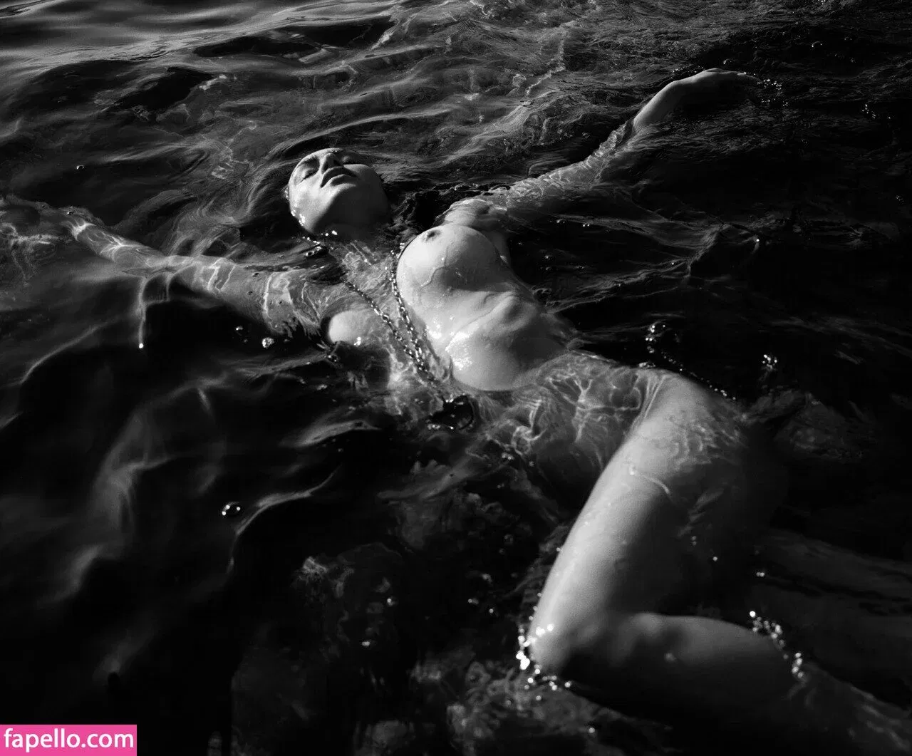 Amelia Gray Hamlin Onlyfans Photo Gallery 