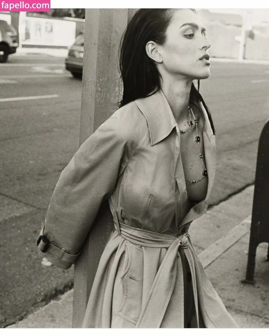 Amelia Gray Hamlin Onlyfans Photo Gallery 