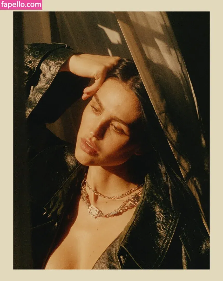 Amelia Gray Hamlin Onlyfans Photo Gallery 