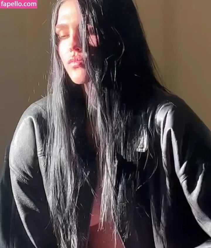 Amelia Gray Hamlin Onlyfans Photo Gallery 