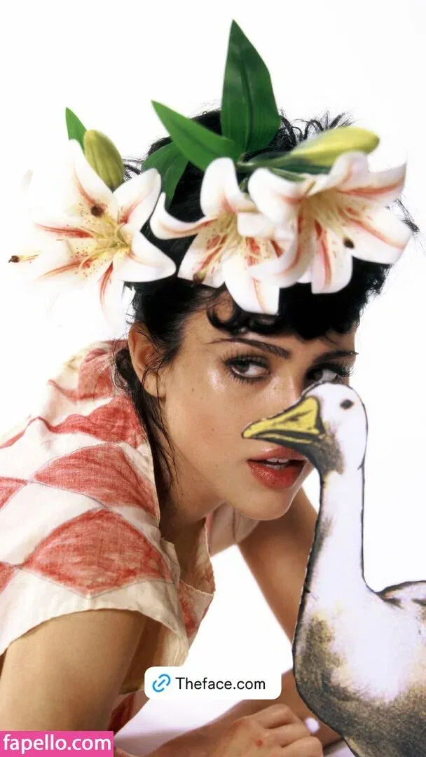 Amelia Gray Hamlin Onlyfans Photo Gallery 