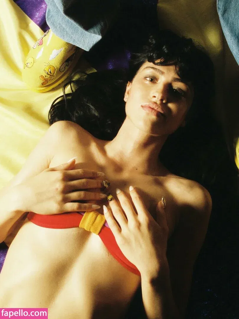 Amelia Gray Hamlin Onlyfans Photo Gallery 