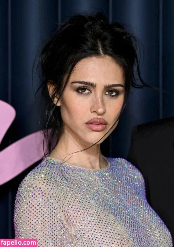 Amelia Gray Hamlin Onlyfans Photo Gallery 