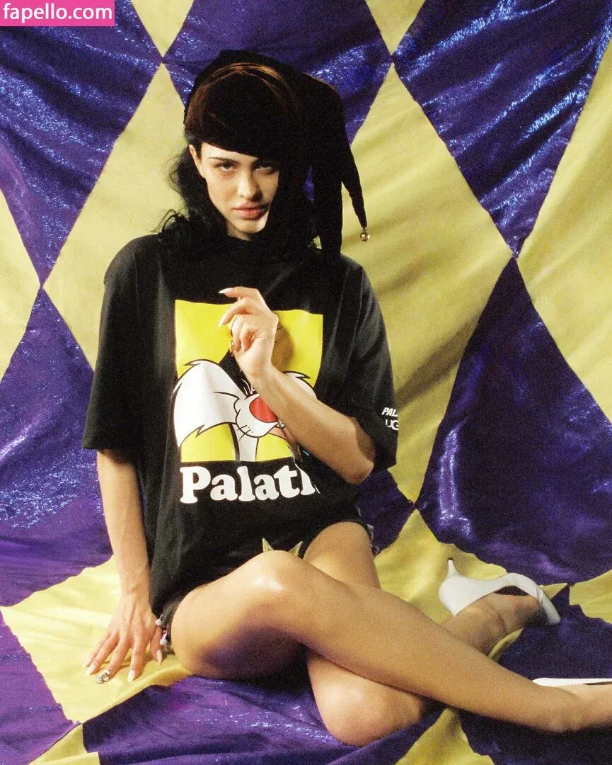 Amelia Gray Hamlin Onlyfans Photo Gallery 