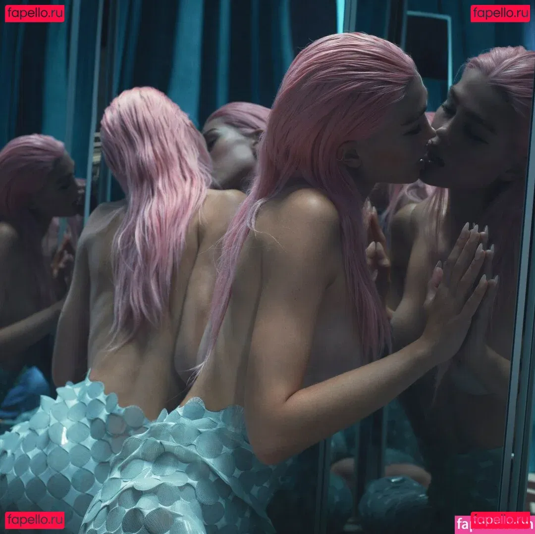 Amelia Gray Hamlin Onlyfans Photo Gallery 