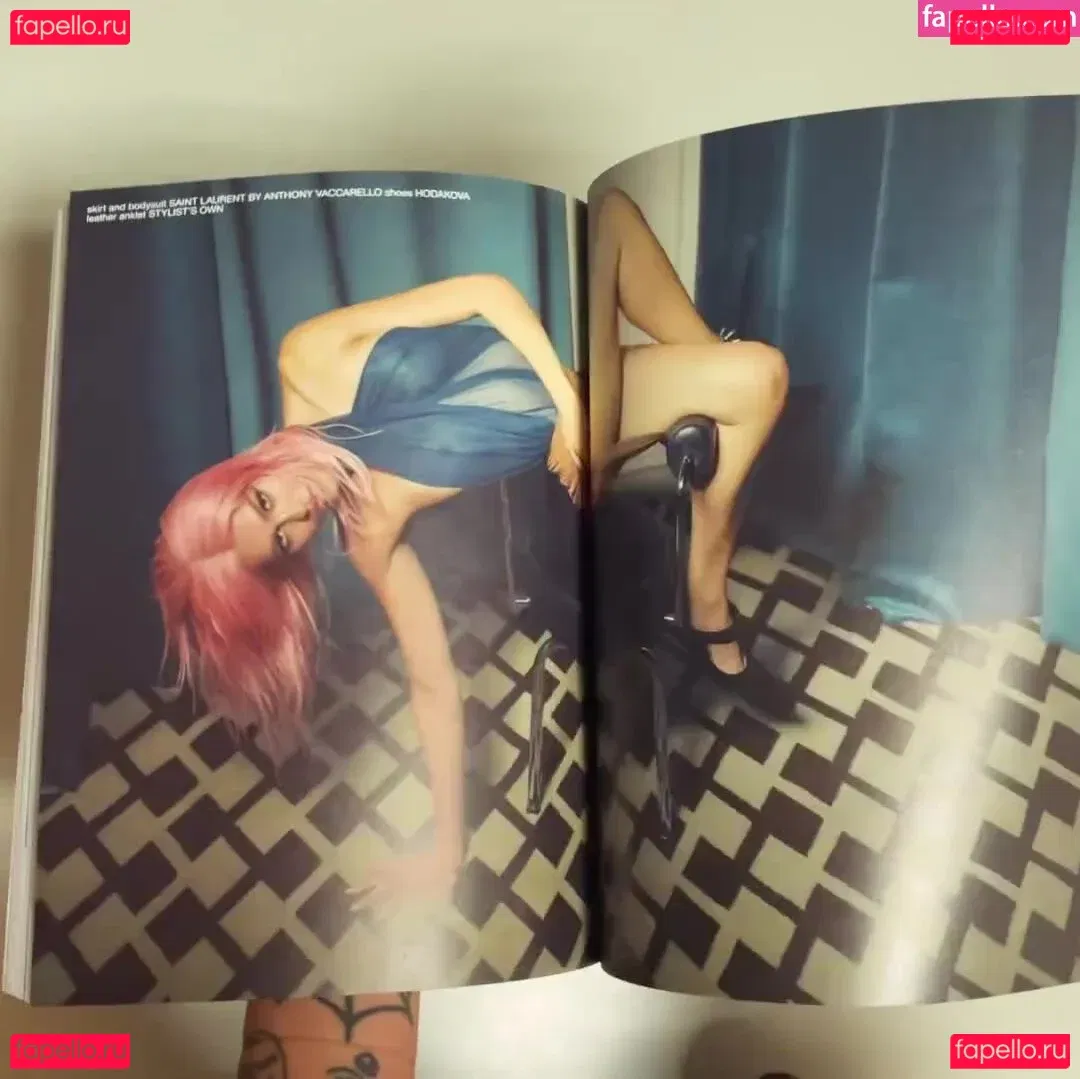 Amelia Gray Hamlin Onlyfans Photo Gallery 