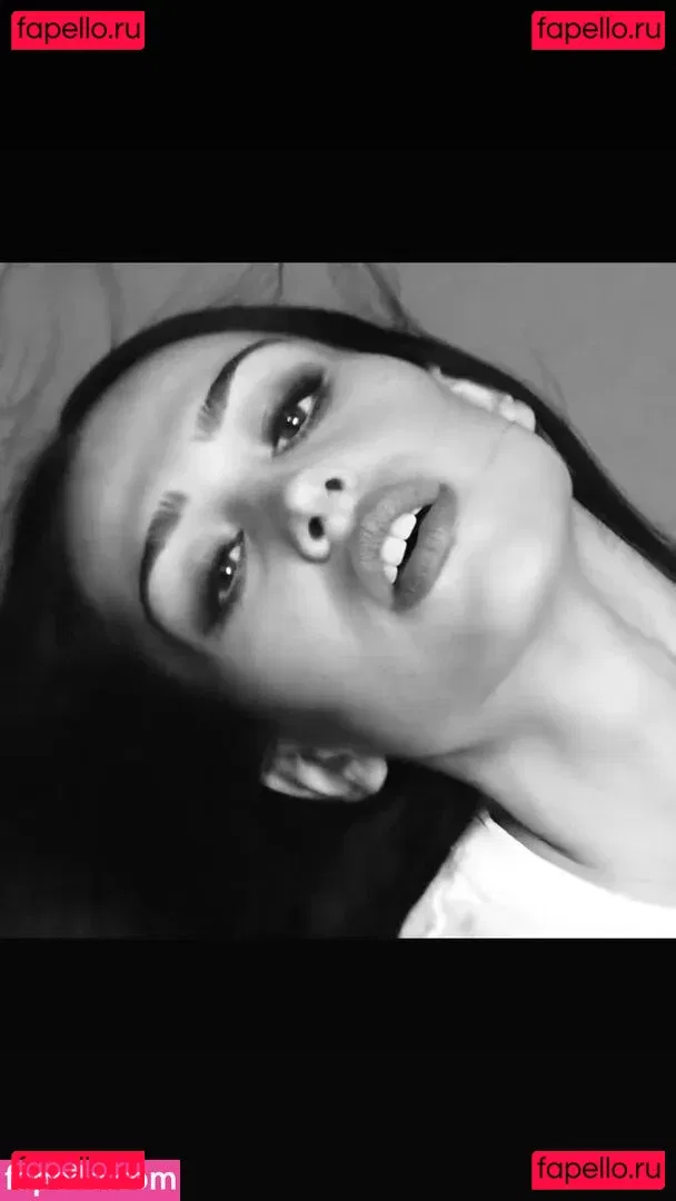 Amelia Gray Hamlin Onlyfans Photo Gallery 