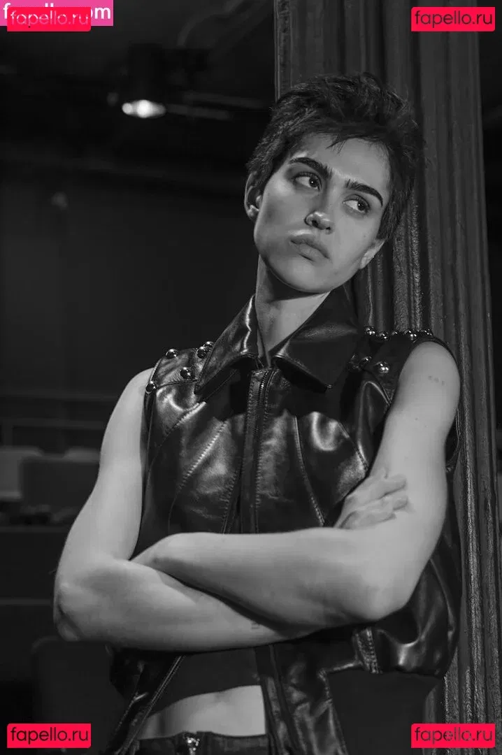 Amelia Gray Hamlin Onlyfans Photo Gallery 