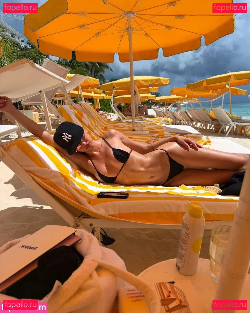 Amelia Gray Hamlin Onlyfans Photo Gallery 