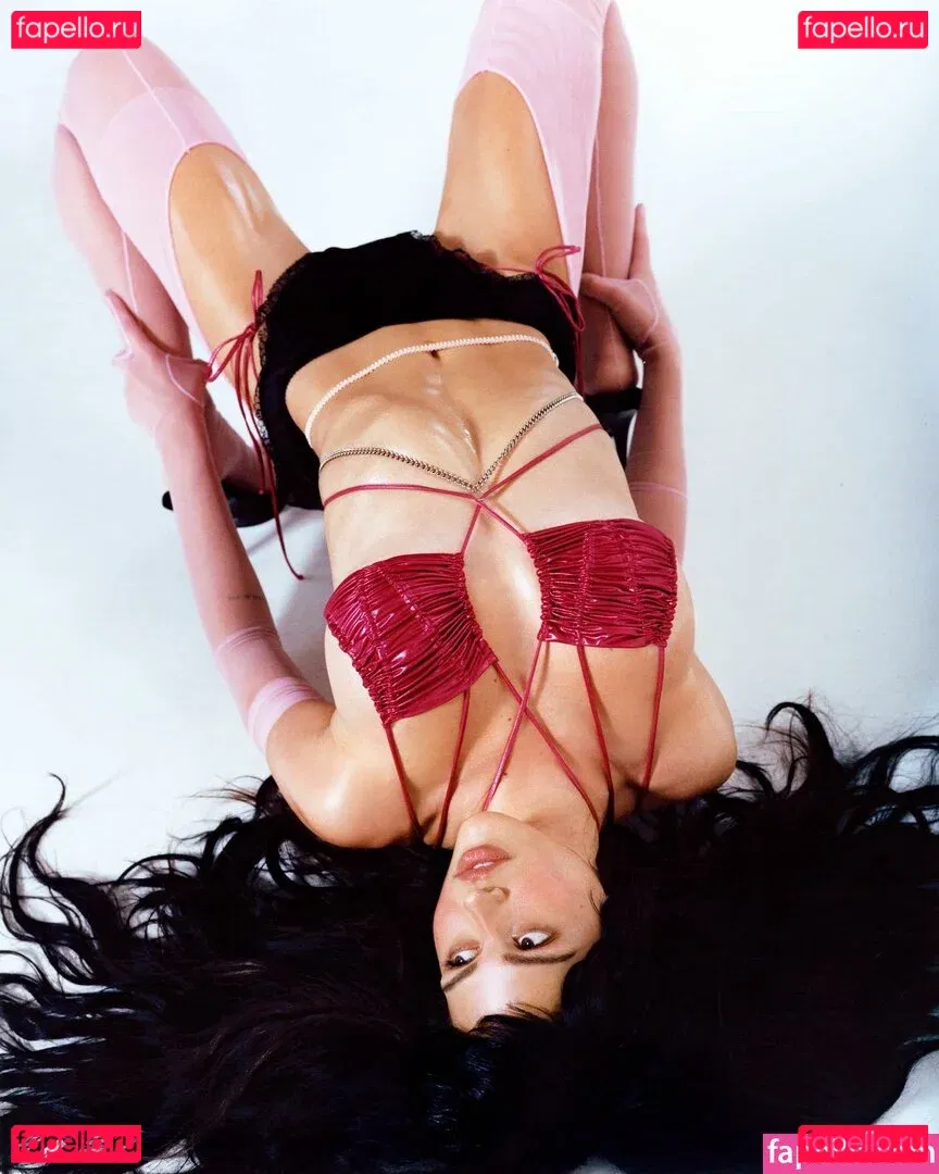 Amelia Gray Hamlin Onlyfans Photo Gallery 