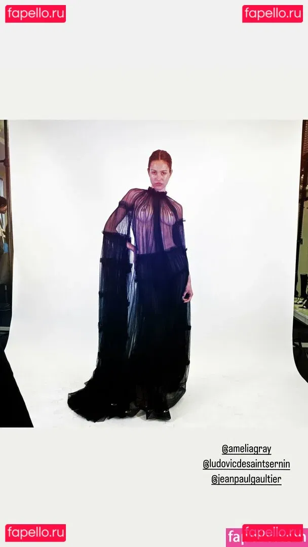 Amelia Gray Hamlin Onlyfans Photo Gallery 