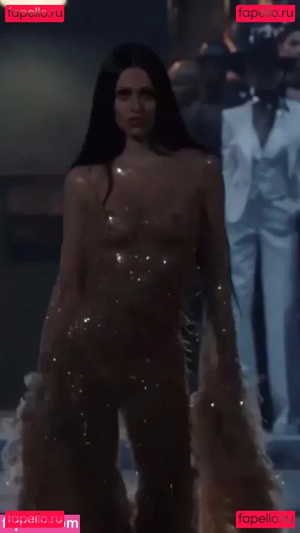 Amelia Gray Hamlin Onlyfans Photo Gallery 