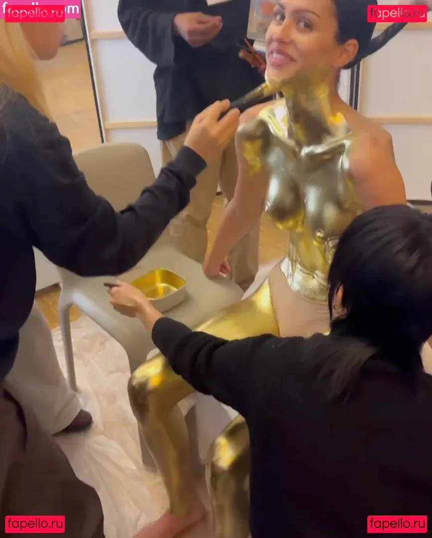 Amelia Gray Hamlin Onlyfans Photo Gallery 