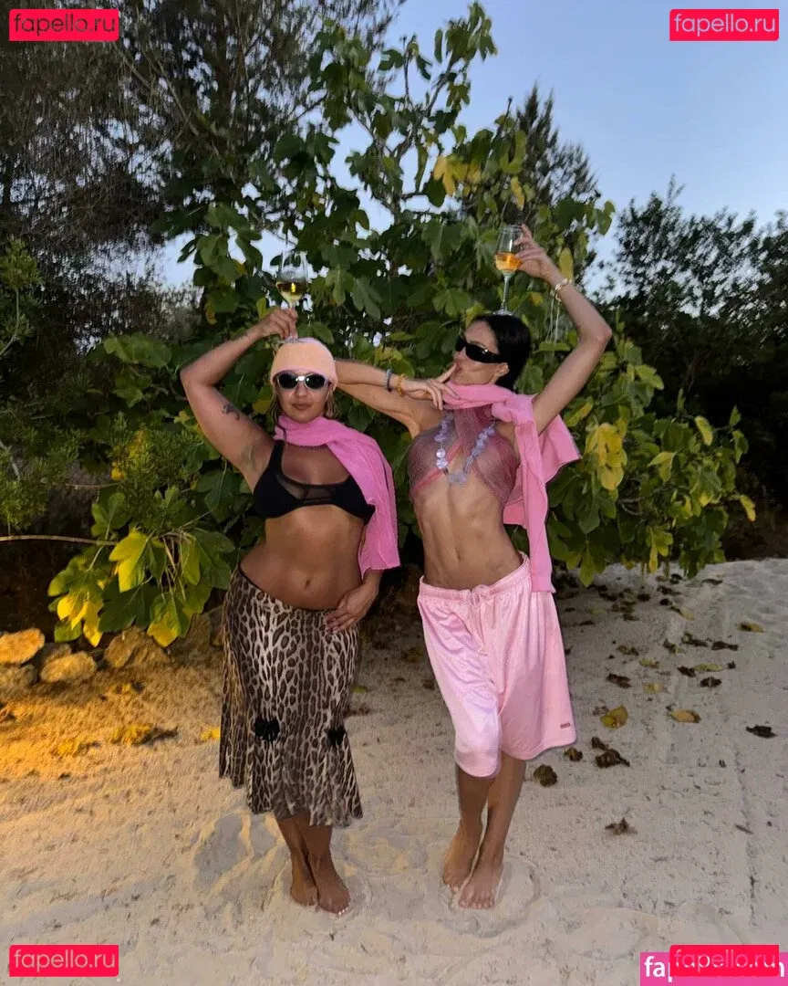 Amelia Gray Hamlin Onlyfans Photo Gallery 