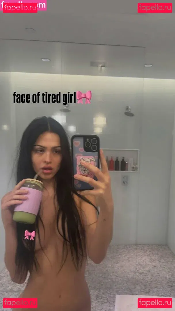 Amelia Gray Hamlin Onlyfans Photo Gallery 