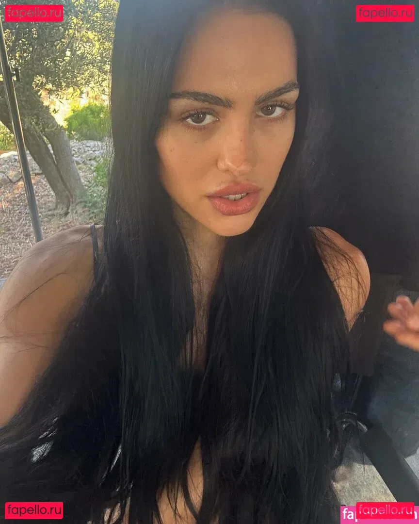 Amelia Gray Hamlin Onlyfans Photo Gallery 