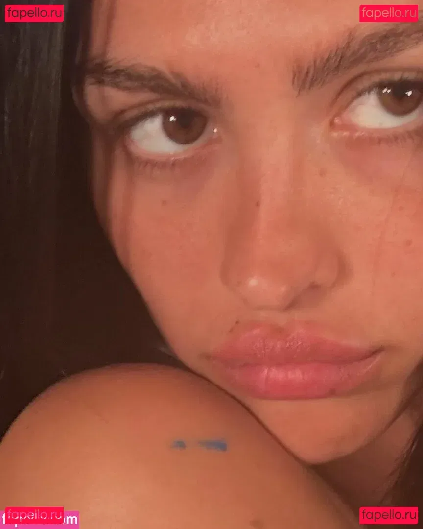 Amelia Gray Hamlin Onlyfans Photo Gallery 