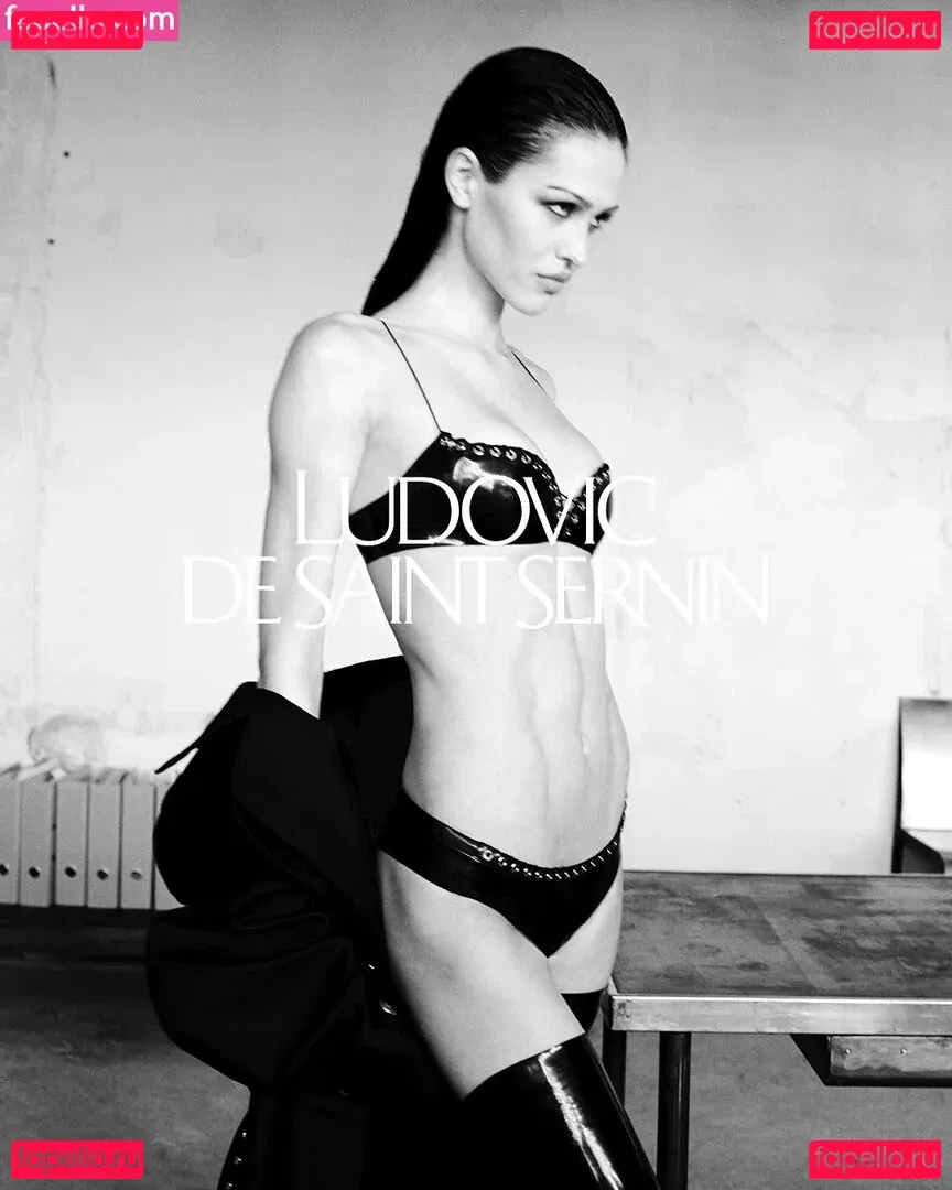 Amelia Gray Hamlin Onlyfans Photo Gallery 