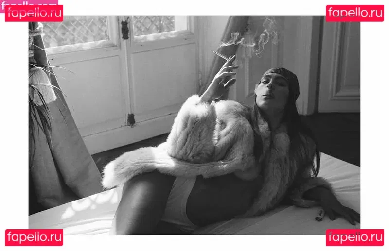 Amelia Gray Hamlin Onlyfans Photo Gallery 