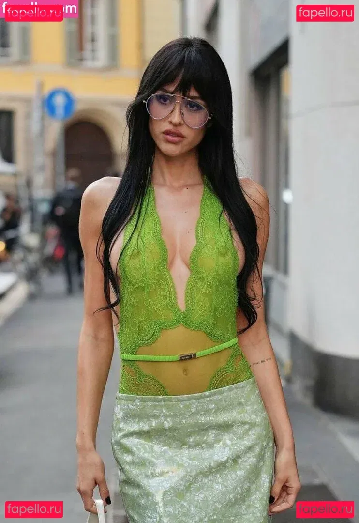 Amelia Gray Hamlin Onlyfans Photo Gallery 