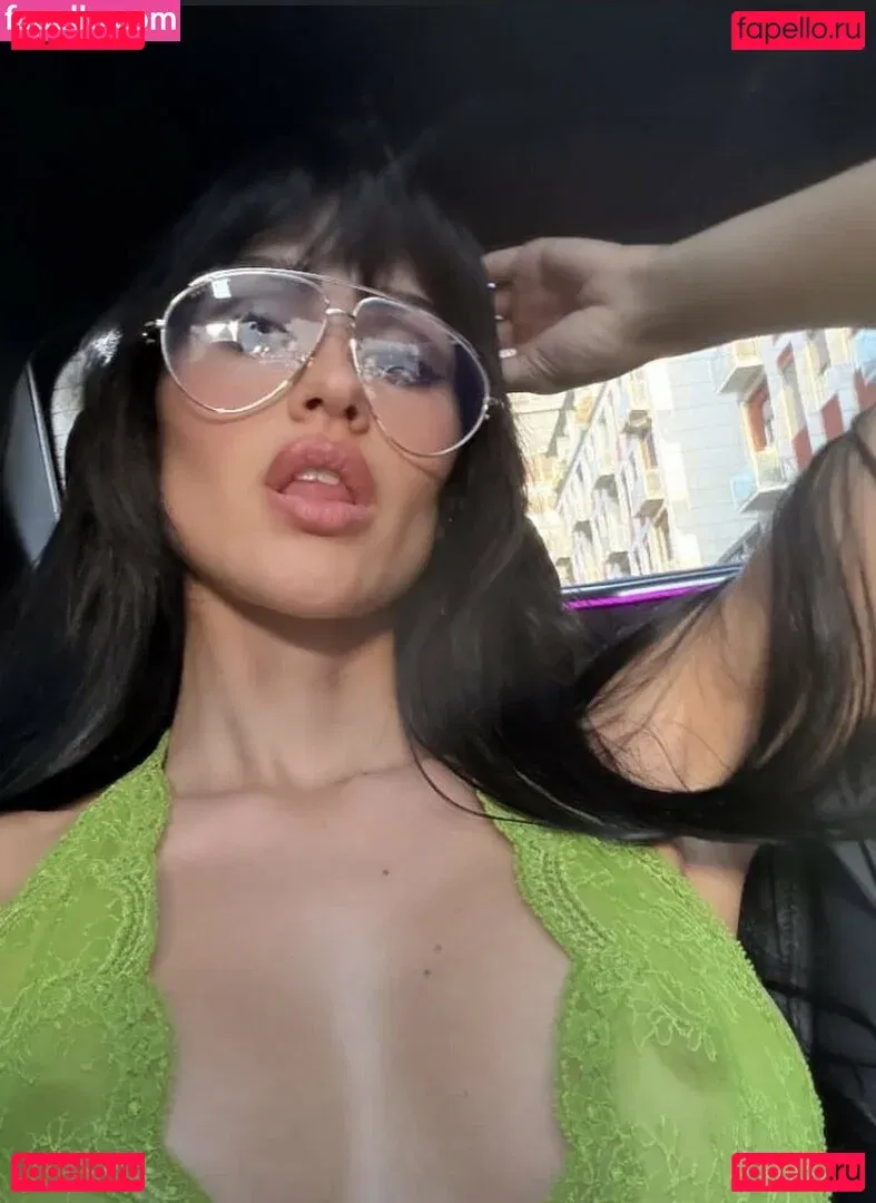 Amelia Gray Hamlin Onlyfans Photo Gallery 