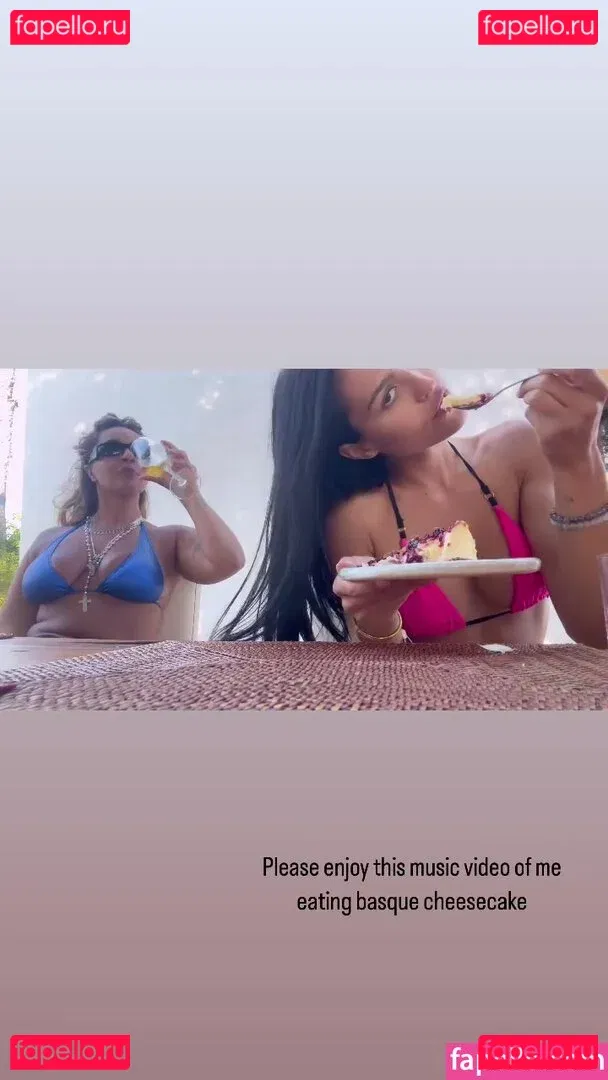 Amelia Gray Hamlin Onlyfans Photo Gallery 