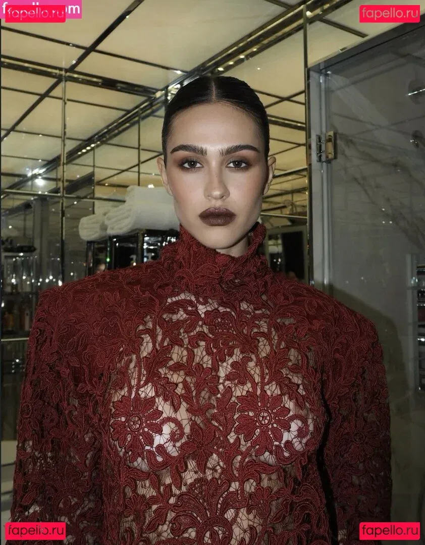 Amelia Gray Hamlin Onlyfans Photo Gallery 