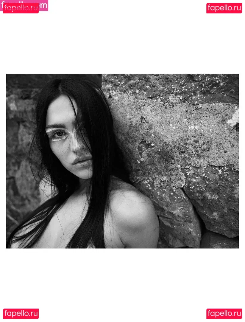 Amelia Gray Hamlin Onlyfans Photo Gallery 