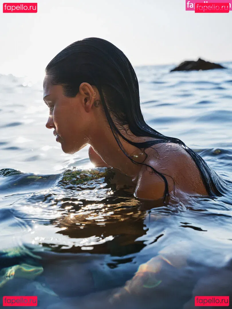 Amelia Gray Hamlin Onlyfans Photo Gallery 