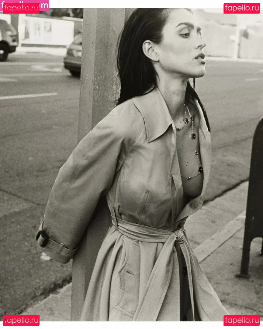 Amelia Gray Hamlin Onlyfans Photo Gallery 