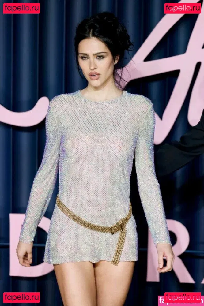 Amelia Gray Hamlin Onlyfans Photo Gallery 