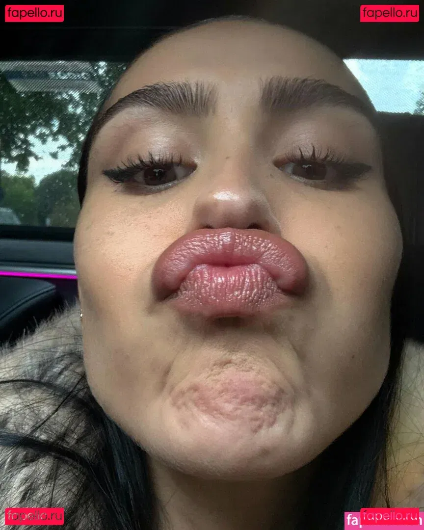 Amelia Gray Hamlin Onlyfans Photo Gallery 