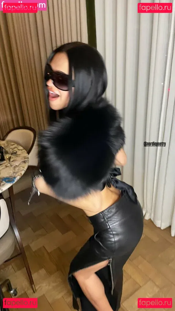 Amelia Gray Hamlin Onlyfans Photo Gallery 