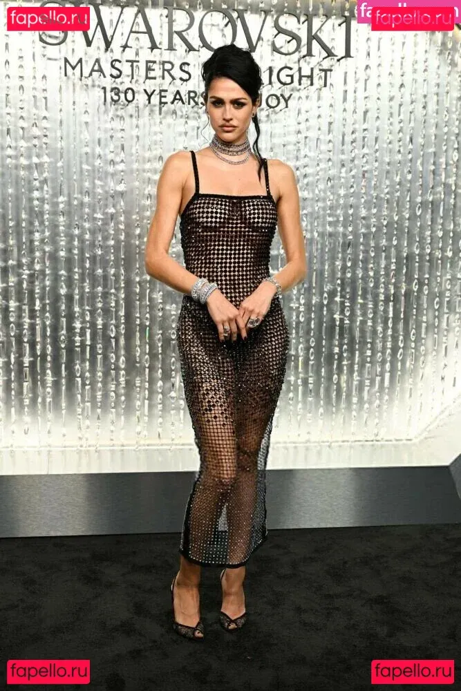 Amelia Gray Hamlin Onlyfans Photo Gallery 