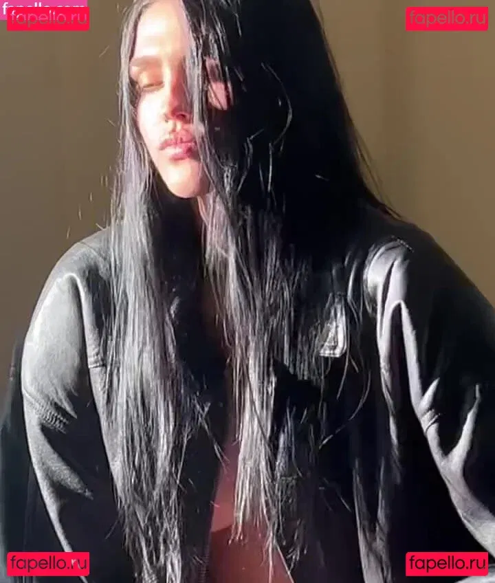 Amelia Gray Hamlin Onlyfans Photo Gallery 