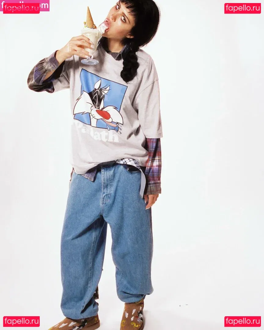 Amelia Gray Hamlin Onlyfans Photo Gallery 