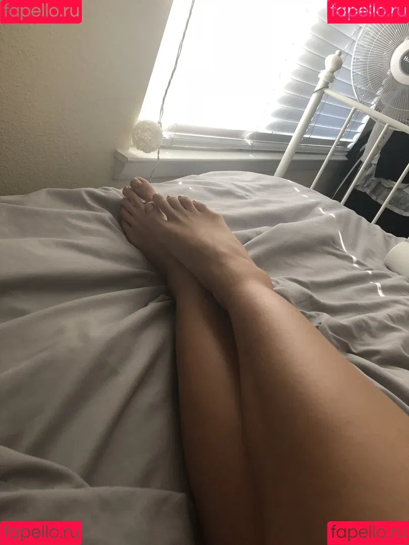 AliRosePB Onlyfans Photo Gallery 