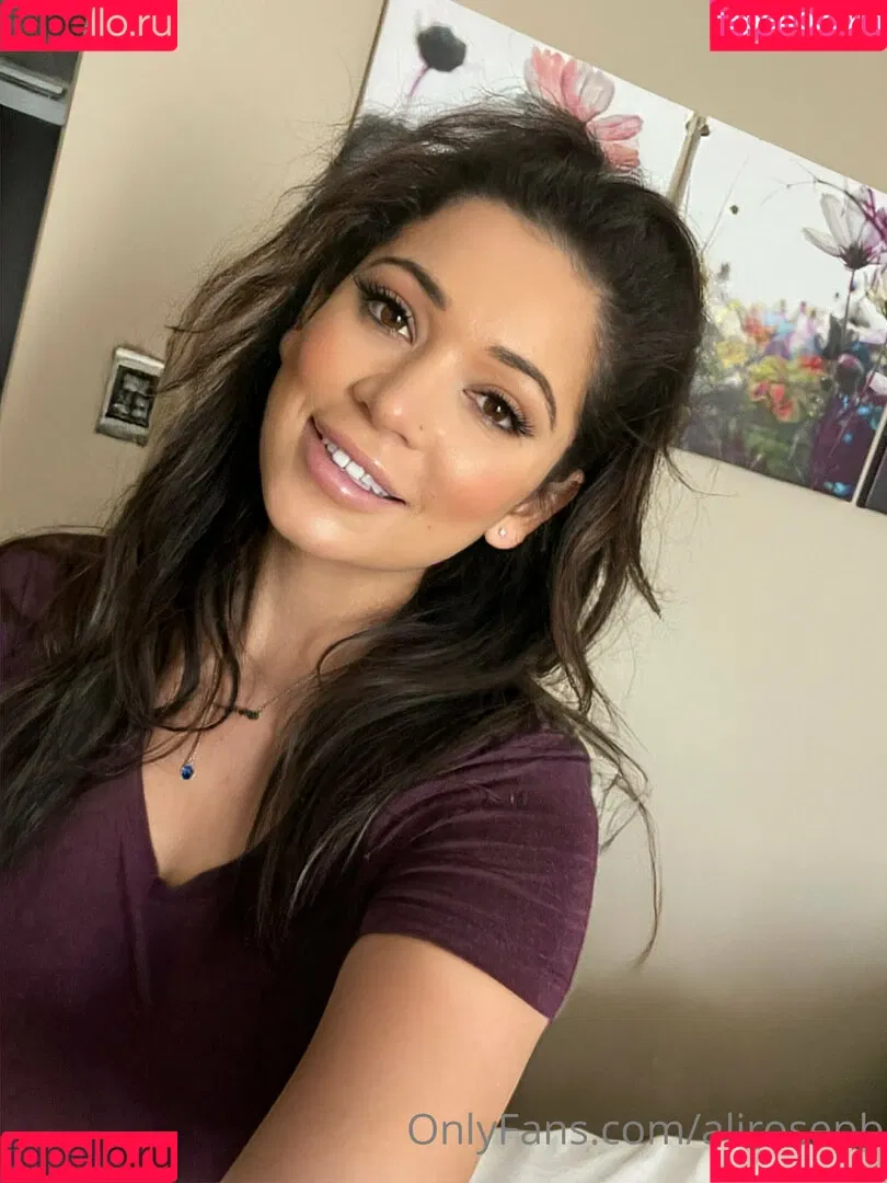AliRosePB Onlyfans Photo Gallery 