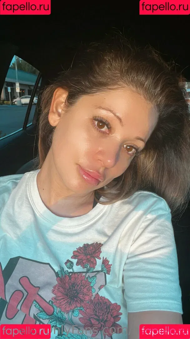 AliRosePB Onlyfans Photo Gallery 